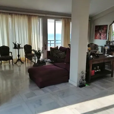 Sea Side Alexandra Apartment